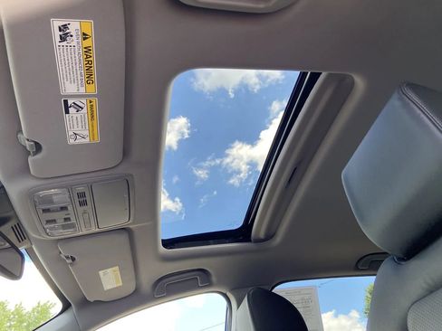 Used 2017 Honda CR-V EX-L image 14