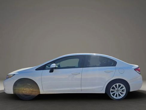 Used 2013 Honda Civic LX image 2