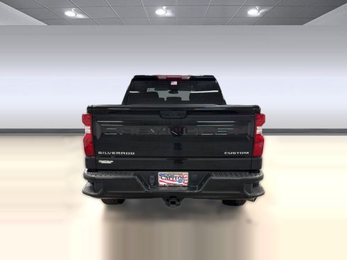Used 2025 Chevrolet Silverado 1500 Custom AWD/4WD image 9