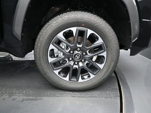 New 2026 Toyota Tundra Limited AWD/4WD image 16