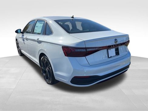 New 2026 Volkswagen Jetta SE image 5
