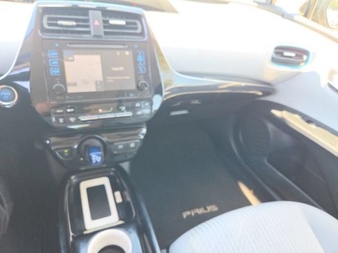 Used 2016 Toyota Prius Three FWD image 14