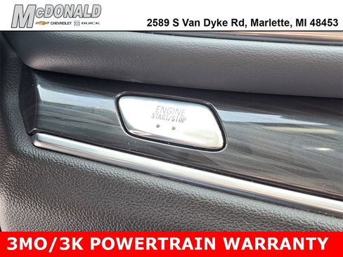 Used 2020 Buick Enclave Essence image 12