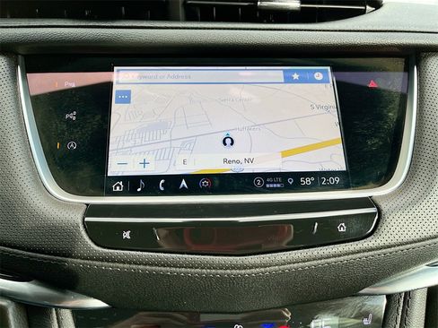 Used 2024 Cadillac XT5 Premium Luxury w/ Technology Package image 13