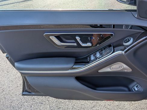 Used 2023 Mercedes-Benz S 500 4MATIC image 14