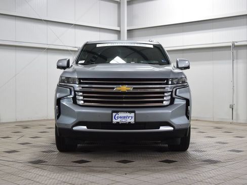 Used 2024 Chevrolet Tahoe High Country AWD/4WD image 2
