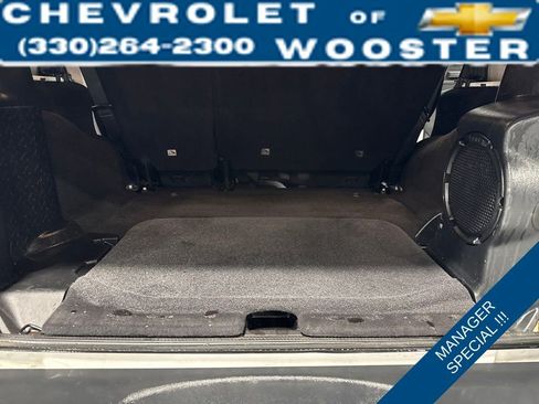 Used 2012 Jeep Wrangler Unlimited Rubicon w/ Max Tow Pkg image 31