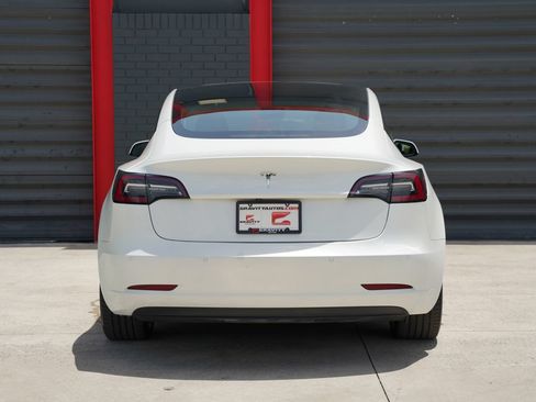 Used 2022 Tesla Model 3 RWD image 6