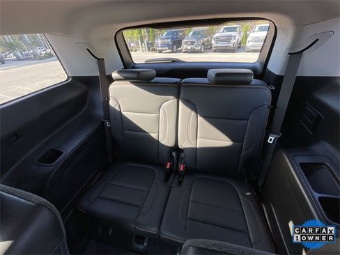 Used 2023 GMC Acadia AT4 w/ Technology Package image 19