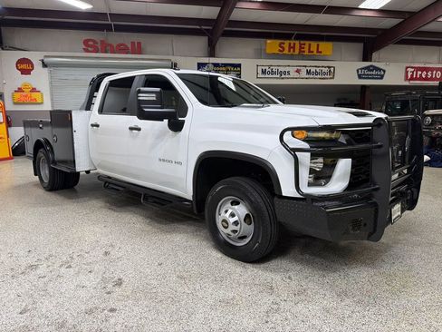 Used 2020 Chevrolet Silverado 3500 W/T w/ WT Convenience Package AWD/4WD image 11