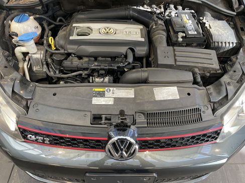 Used 2014 Volkswagen GTI Driver's Edition image 34