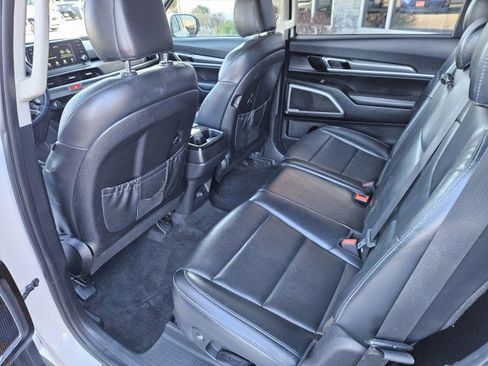 Used 2021 Kia Telluride LX image 22