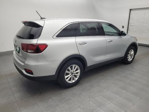 Used 2019 Kia Sorento L FWD image 10