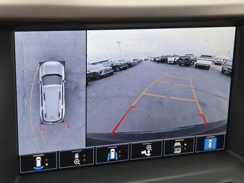 Used 2023 GMC Acadia Denali w/ Denali Technology Package image 5