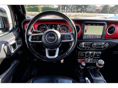 Used 2020 Jeep Gladiator Rubicon image 5