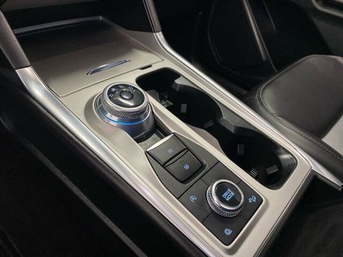 Used 2023 Ford Explorer XLT w/ Equipment Group 202A image 25