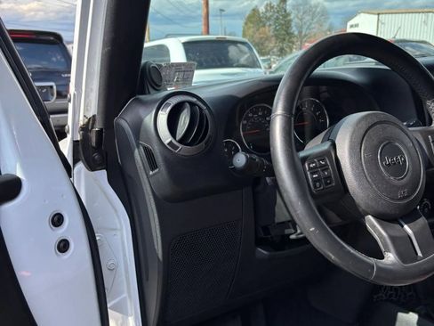 Used 2014 Jeep Wrangler Sport w/ Quick Order Package 24S AWD/4WD image 20