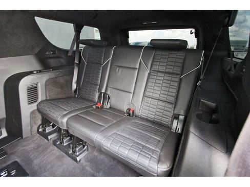 Certified 2024 Cadillac Escalade ESV V w/ Heavy-Duty Trailer Package image 13