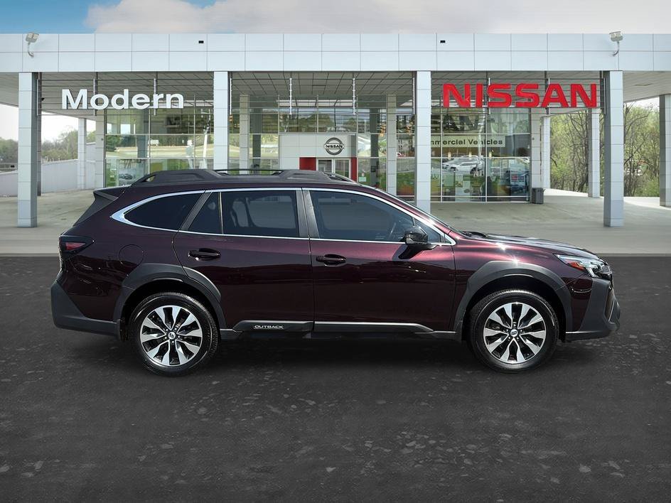 Used 2024 Subaru Outback Limited AWD/4WD image 6