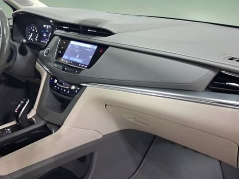 Used 2021 Cadillac XT5 Premium Luxury FWD image 31