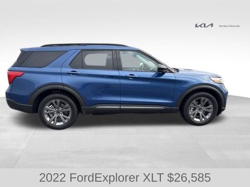 Used 2022 Ford Explorer XLT w/ Equipment Group 202A AWD/4WD image 9