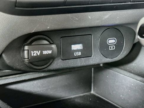 Used 2024 Hyundai Elantra SEL FWD image 30