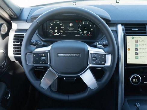 Certified 2025 Land Rover Discovery Dynamic SE AWD/4WD image 13