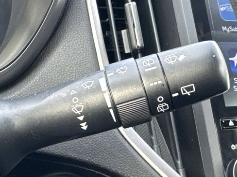 Used 2023 Subaru Crosstrek 2.5i Limited w/ Moonroof Package image 30