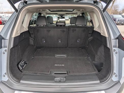 Used 2022 Nissan Rogue SL AWD/4WD image 28