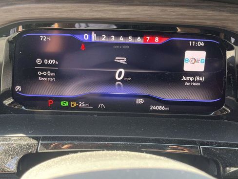 Used 2024 Volkswagen Atlas SEL Premium R-Line AWD/4WD image 3