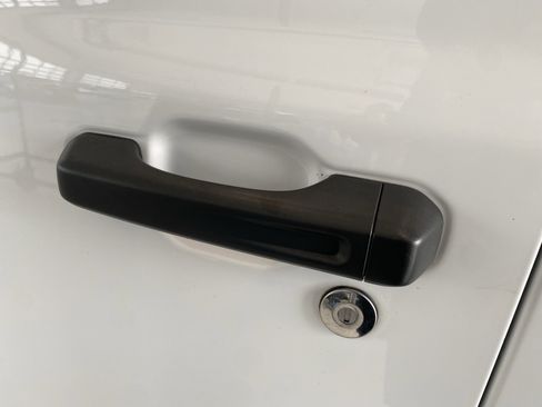 Used 2022 Jeep Wrangler Willys image 8