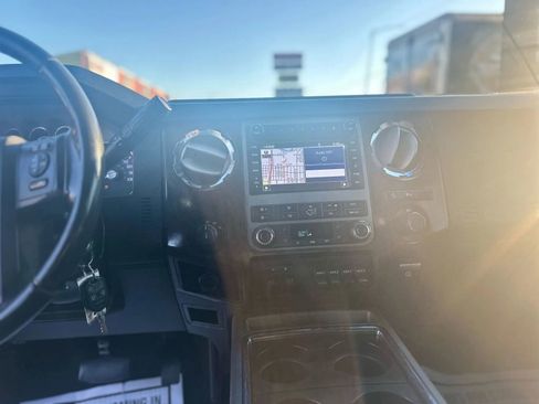 Used 2012 Ford F250 Lariat w/ Lariat Interior Pkg image 17
