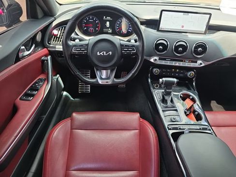 Used 2022 Kia Stinger GT-Line w/ Sun & Sound Package RWD image 12