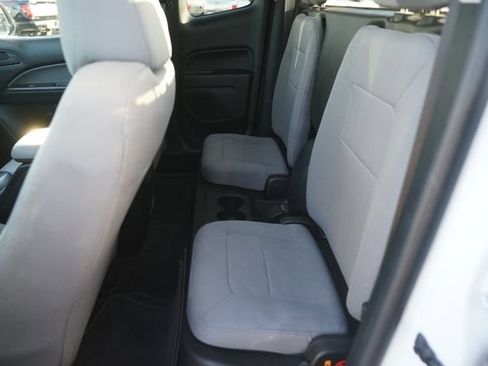 Used 2017 Chevrolet Colorado W/T w/ WT Convenience Package RWD image 12