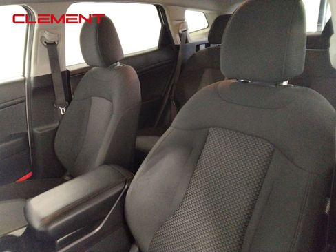 Used 2023 Kia Sportage LX image 27