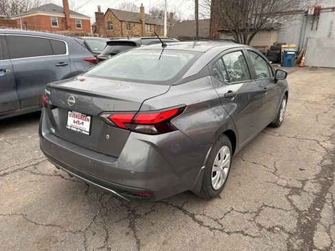 Used 2024 Nissan Versa S w/ Trunk Package image 4