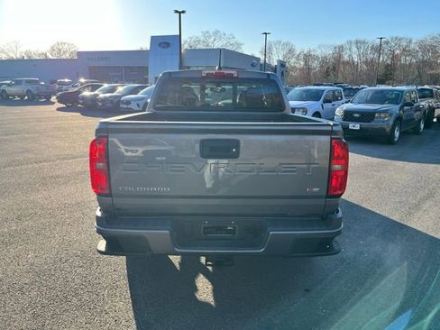 Used 2022 Chevrolet Colorado LT w/ LT Convenience Package image 7
