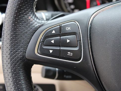 Used 2019 Mercedes-Benz GLA 250 image 13