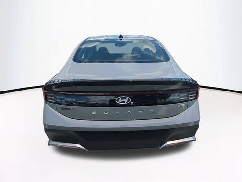 New 2026 Hyundai Sonata Blue FWD image 6