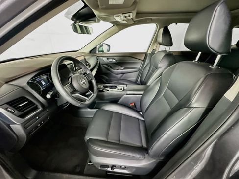 Used 2023 Nissan Rogue SV w/ SV Premium B Package AWD/4WD image 13