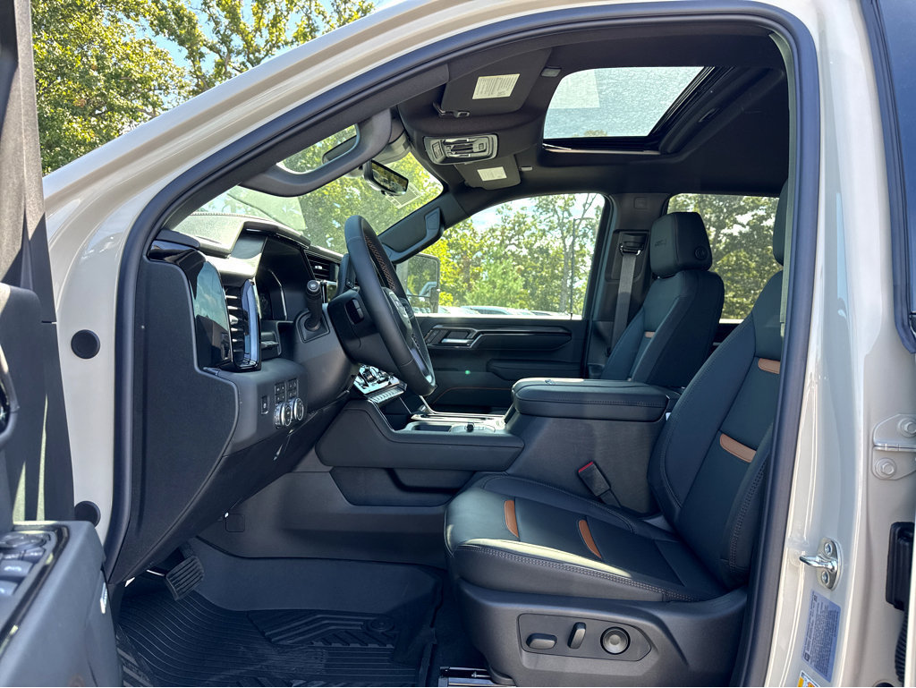 New 2026 GMC Sierra 2500 AT4 w/ AT4 Premium Plus Package AWD/4WD image 8