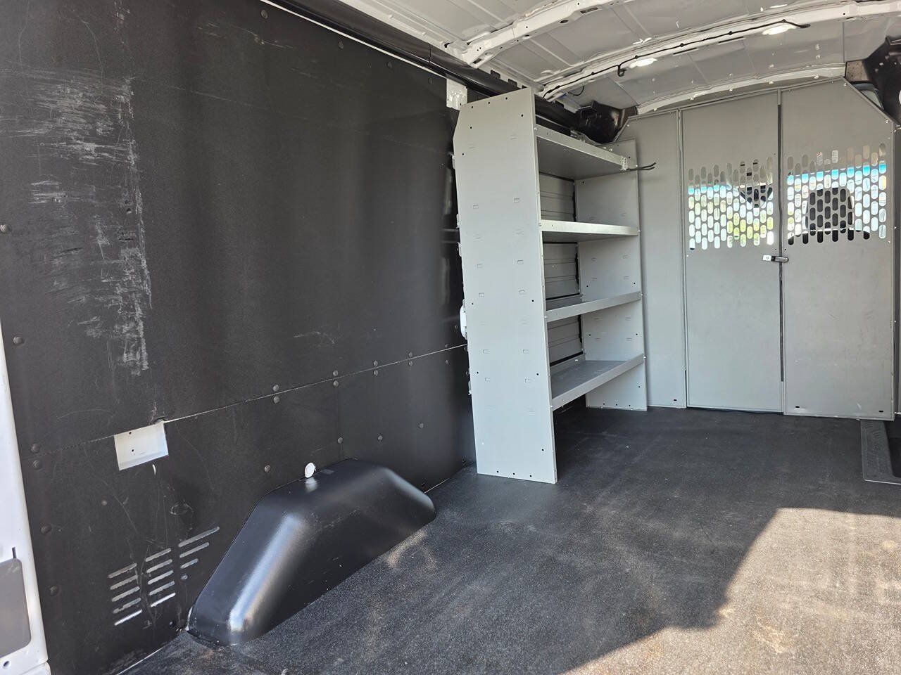Used 2023 Ford Transit 250 Medium Roof w/ Load Area Protection Package RWD image 12