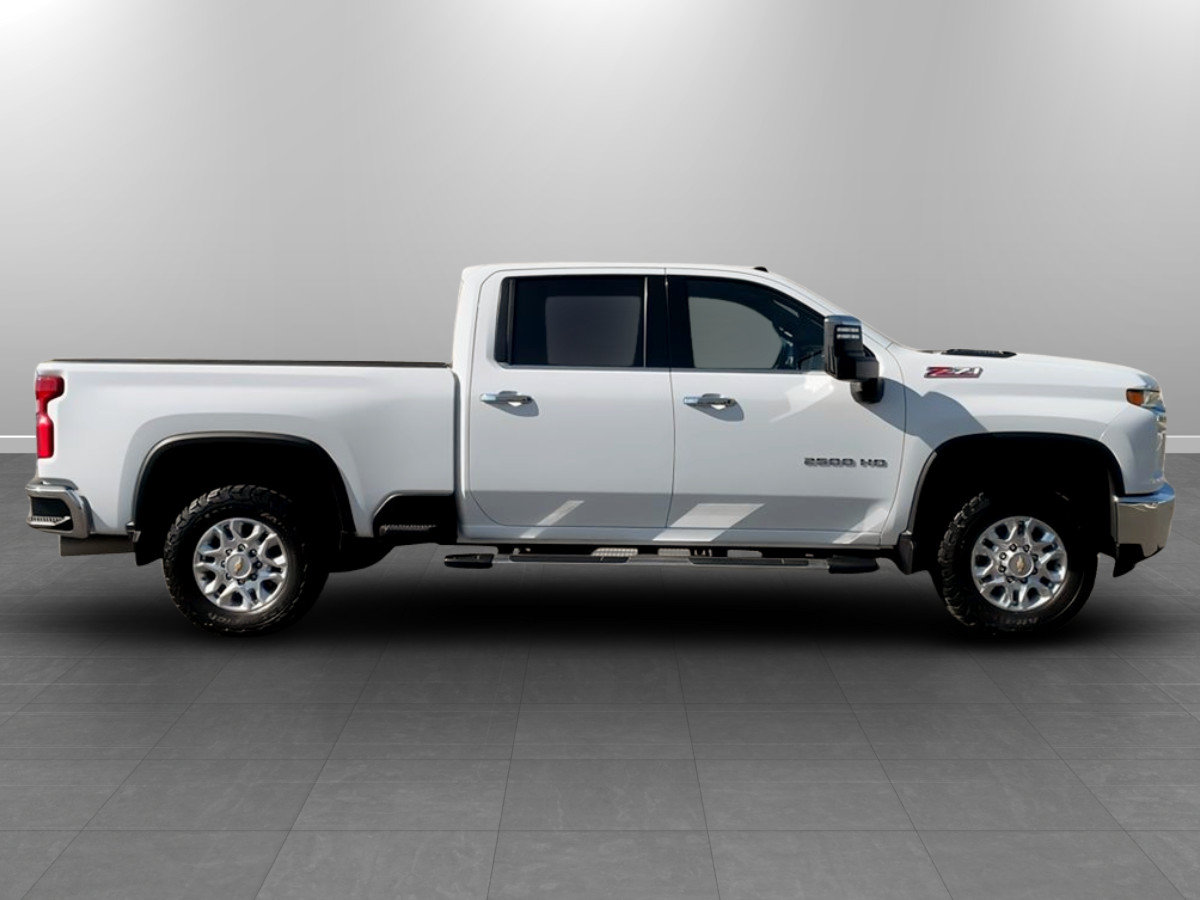 Used 2022 Chevrolet Silverado 2500 LTZ w/ LTZ Plus Package AWD/4WD image 8