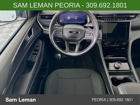 New 2025 Jeep Grand Cherokee L Laredo w/ Luxury Tech Group I image 22