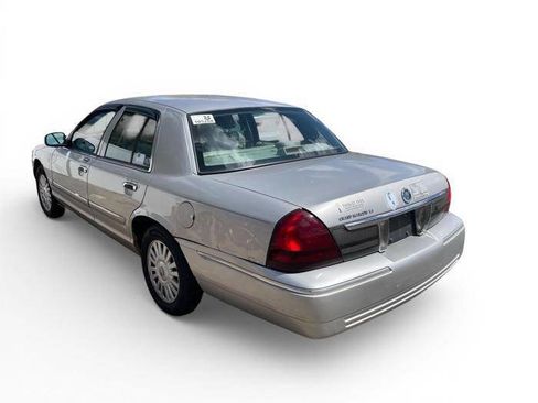 Used 2007 Mercury Grand Marquis LS RWD image 3