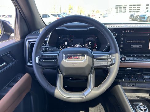 Used 2024 GMC Canyon AT4 w/ Canyon Safety Plus Package image 10