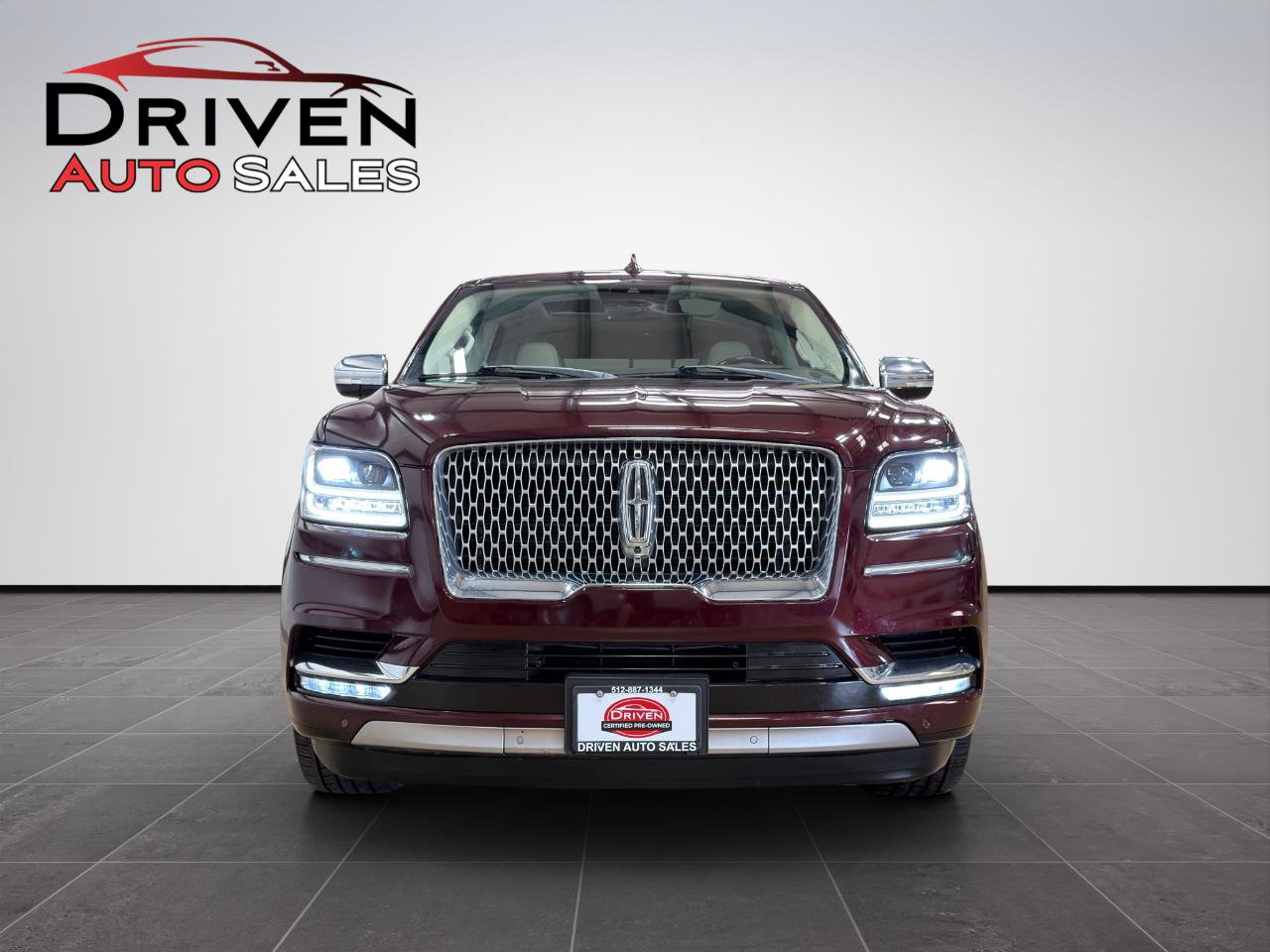 Used 2020 Lincoln Navigator Black Label w/ Cargo Convenience Package AWD/4WD image 9