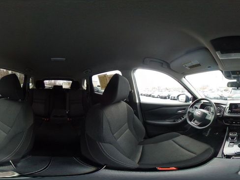 Used 2025 Nissan Rogue SV AWD/4WD image 39