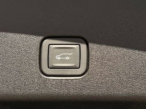 New 2026 Cadillac Optiq V image 24