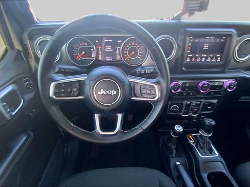 Used 2018 Jeep Wrangler Unlimited Sahara w/ LED Lighting Group AWD/4WD image 6